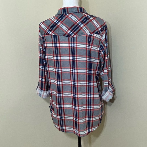 NWOT Passport woman’s Flannel shirt Size Xl but fit size Large Run smaller - Picture 3 of 6